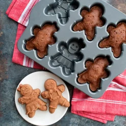 Molde aluminio Gingerbread Kids Nordic Ware