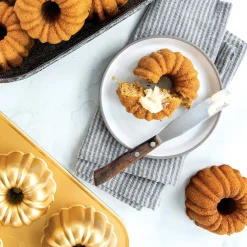 Molde aluminio Mini Anniversary Bundt dorado Nordic Ware