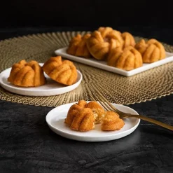 Molde Braided Bundtlette Pan Nordic Ware 75º Aniversario