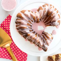 Molde corazón Elegant Heart Bundt Nordic Ware
