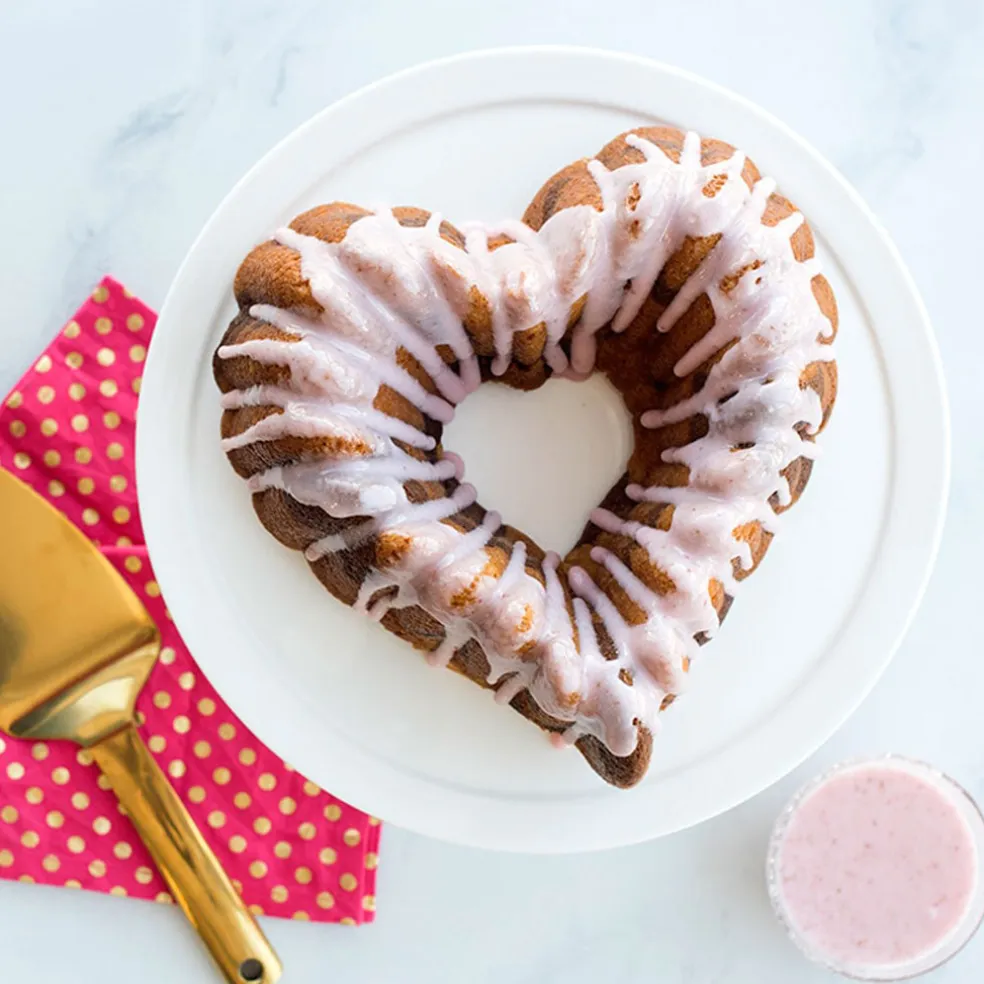 Molde corazón Elegant Heart Bundt Nordic Ware