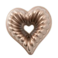 Molde corazón Elegant Heart Bundt Nordic Ware