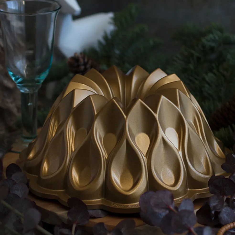 Molde de aluminio Crown Bundt Nordic Ware