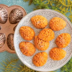 Molde Ornamental Egg Cakelet Nordic Ware