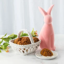Molde Ornamental Egg Cakelet Nordic Ware