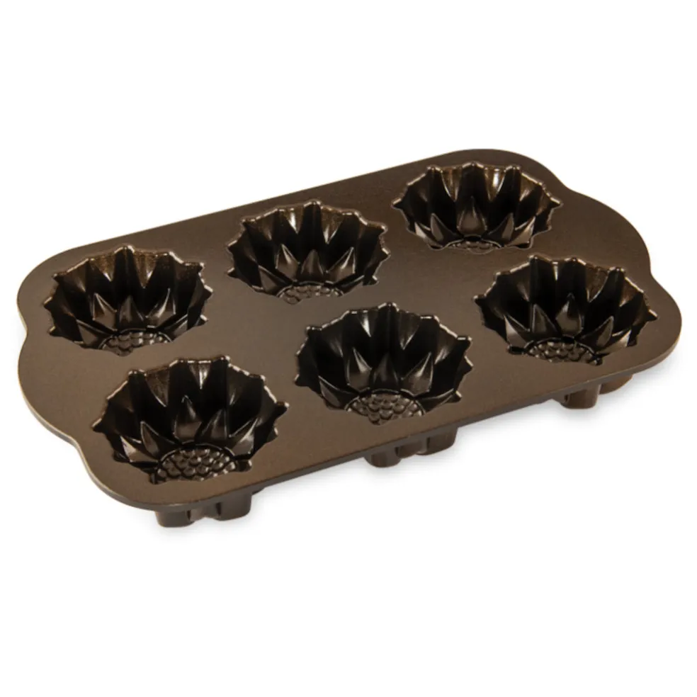 Molde Sunflower Nordic Ware