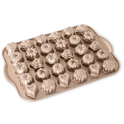 Molde Teacakes & Candies Nordic Ware