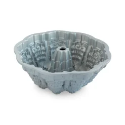 Molde Very Merry plateado Bundt Nordic Ware