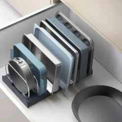 Organizador de cocina para moldes, bandejas y sartenes DraweStore Joseph Joseph