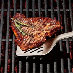 Pala para barbacoa de acero inoxidable OXO