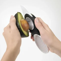 Pelador de aguacates 3 en 1 OXO