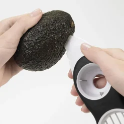 Pelador de aguacates 3 en 1 OXO