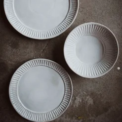 Plato cerámico Yolanda de Olsson & Jensen