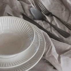 Plato cerámico Yolanda de Olsson & Jensen