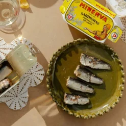 Platos de porcelana Eden Olsson & Jensen