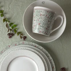 Platos de porcelana Wild Clematis Laura Ashley