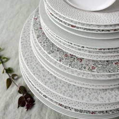 Platos de porcelana Wild Clematis Laura Ashley