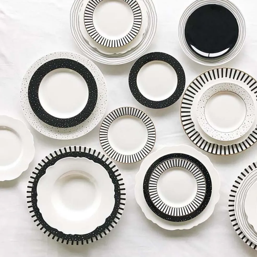 Platos "Irregular" de Dutch Rose