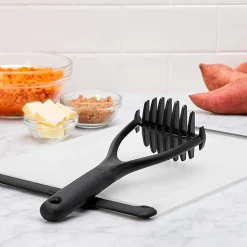 Prensador de verduras de nylon OXO