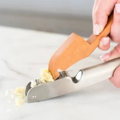 Prensador para ajos de acero inoxidable Crushed It Full Circle