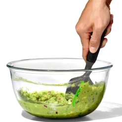 Prensador y rebañador aguacate OXO