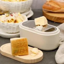 Rallador con contenedor y dos tapas Microplane