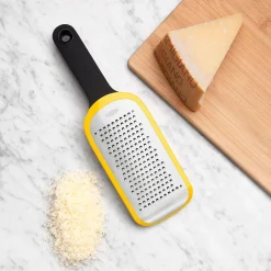 Rallador mediano con mango OXO