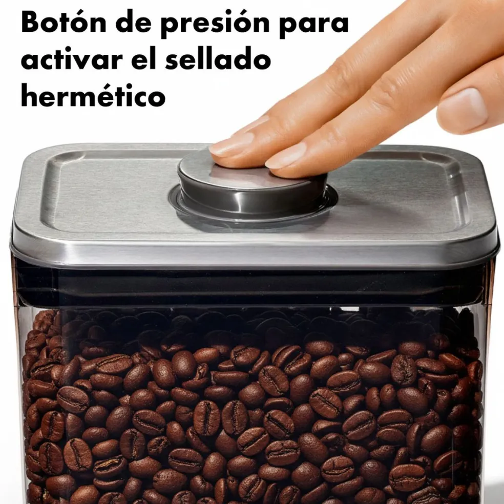 Recipiente tintado para café con tapa de acero y cuchara POP 2.0 STEEL OXO