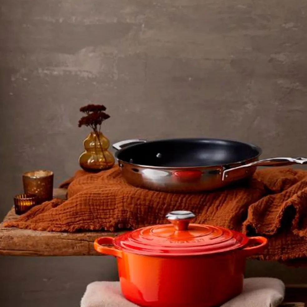 Sartén antiadherente Tri-Capa con exterior inox Premium PRO Le Creuset