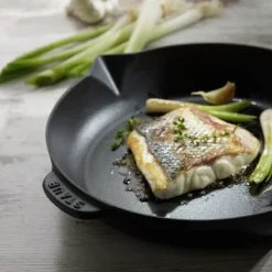Sartén skillet de hierro fundido Staub