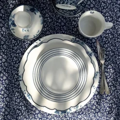 Set de mesa 12 piezas Breakfast de Laura Ashley