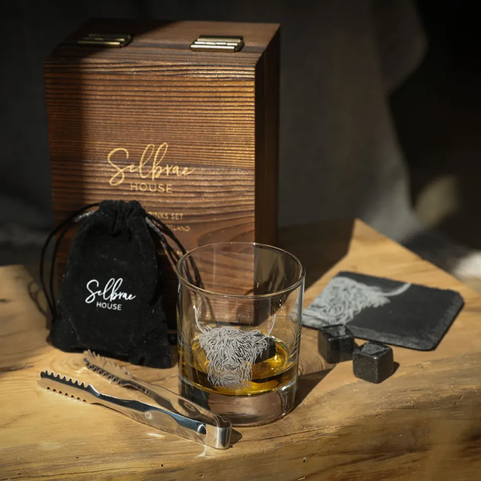 Set de 5 piezas para whisky y licores con caja de madera Selbrae