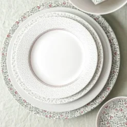 Set de platos de porcelana Wild Clematis Laura Ashley