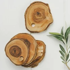 Set de 6 posavasos de madera de olivo con soporte Selbrae
