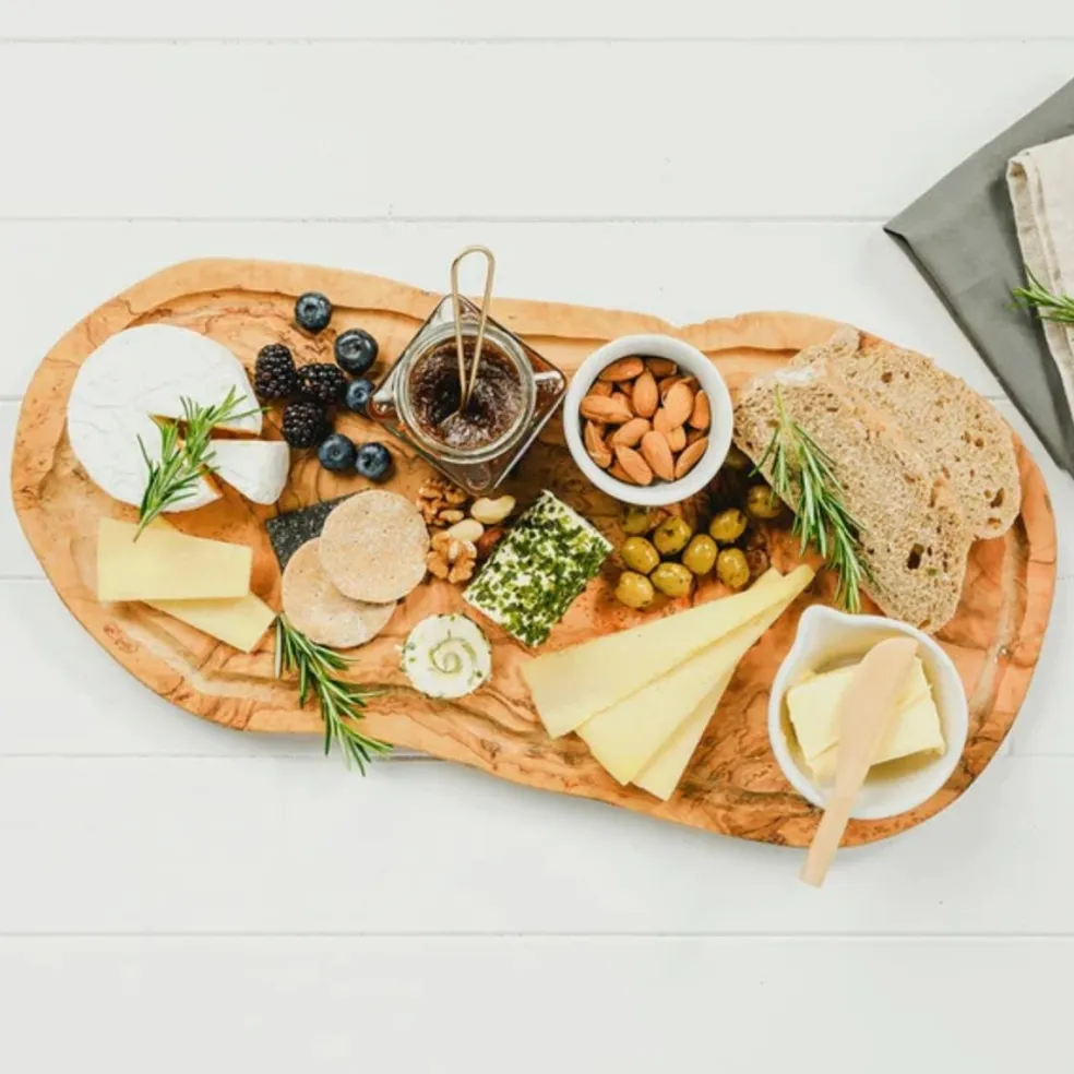 Tabla para cortar de madera de olivo con ranura para jugos Selbrae