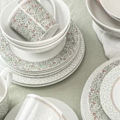 Vajilla de 16 piezas de porcelana Wild Clematis Laura Ashley