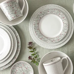 Vajilla de 16 piezas de porcelana Wild Clematis Laura Ashley
