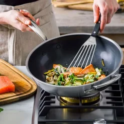 Wok cerámico con exterior de acero inoxidable Premiere GreenPan