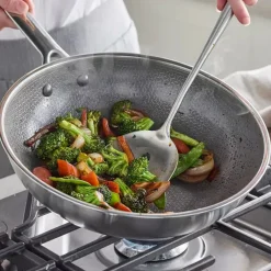 Wok cerámico de acero inoxidable tricapa con fondo de nido de abeja Apex GreenPan