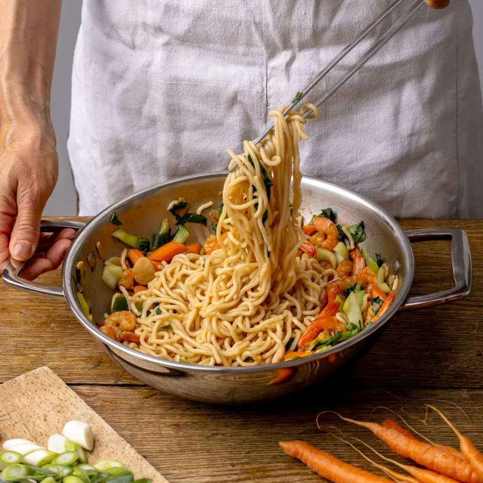 Wok de acero inoxidable 3-Ply con tapa de cristal Castel'Pro Cristel